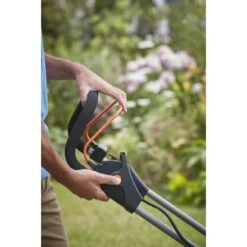 Black & Decker Black+Decker Akku-Rasenmäher 36 V/2x 2,5 Ah 38 Cm BCMW3336L2 -Einhell Garten Geschaft 838013 2012 838013 F890